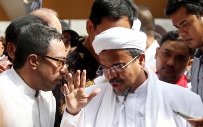 Chat Mesum Dinyatakan Asli, Rizieq Pun Jadi Tersangka Chat Mesum Dinyatakan Asli, Rizieq Pun Jadi Tersangka