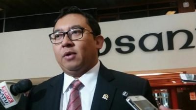 Takut Dikorup, Fadli Zon Protes Rencana Penginvestasian Dana Haji untuk Infrastuktur Takut Dikorup, Fadli Zon Protes Rencana Penginvestasian Dana Haji untuk Infrastuktur