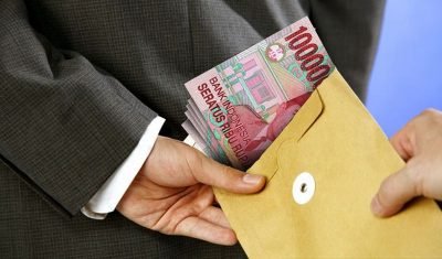 Menkumham Yasonna Laoly Tanggapi Soal Pungli di Instansinya Menkumham Yasonna Laoly Tanggapi Soal Pungli di Instansinya