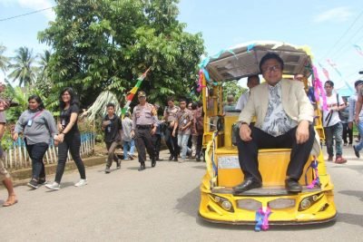 Blusukan ke Desa, Ketua DPD RI Naik Bentor (Becak Motor) Blusukan ke Desa, Ketua DPD RI Naik Bentor (Becak Motor)