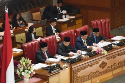 Ketua DPR: Nilai Tukar Rupiah Harus Tetap Terjaga Ketua DPR: Nilai Tukar Rupiah Harus Tetap Terjaga