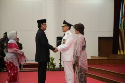 Lantik Iwan Bule, Mendagri Jatuhkan Kredibilitas Pemerintahan Jokowi Lantik Iwan Bule, Mendagri Jatuhkan Kredibilitas Pemerintahan Jokowi