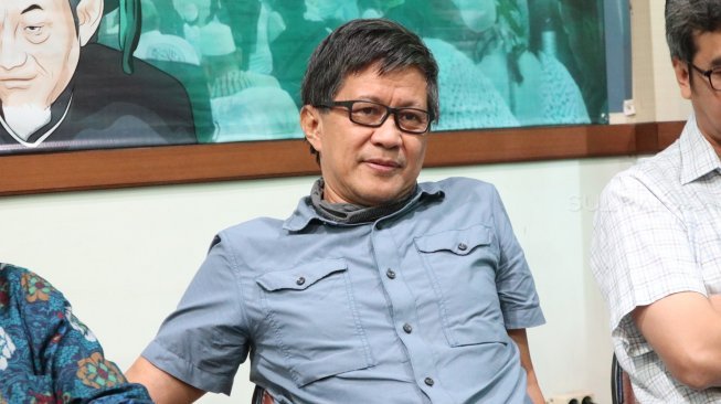 Rocky Gerung Sebut Umur Jokowi Tidak Akan Berlangsung Lama Rocky Gerung Sebut Umur Jokowi Tidak Akan Berlangsung Lama